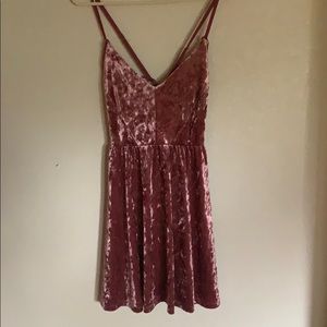 Velvet‎ pink dress
